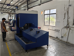 全自動激光切管機